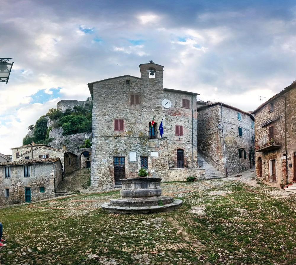 Val D'Orcia Nel Borgo Apartment Castiglione d'Orcia Bagian luar foto